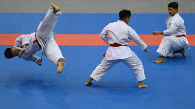 Brimob Polda Sulawesi Selatan Juara Umum Kejuaraan Karate Inkanas