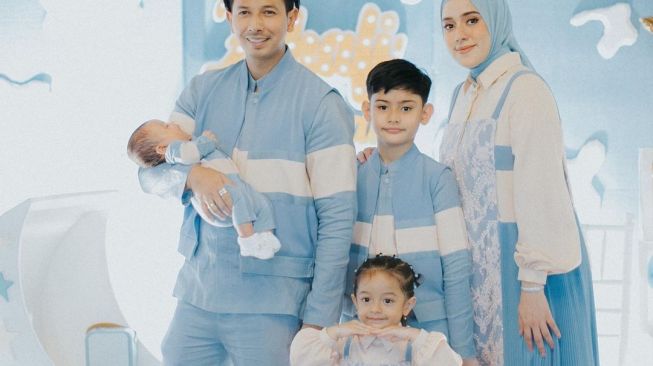 Potret Akikah Anak Artis di Tahun 2022 (instagram/@fairuzarafiq)