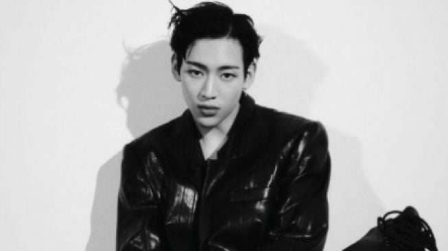 Arena Homme Plus Korea Edisi Juni: BamBam Bicarakan Comeback GOT7 dan Rencana Karier Solonya