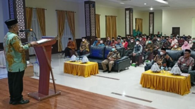 71 Petugas Haji Embarkasi Makassar Dilatih untuk Tidak Membeda-bedakan Jemaah Dari Daerah Lain