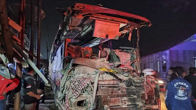 4 Fakta Kecelakaan Maut Bus Pariwisata di Ciamis, Tabrak Rumah saat Bawa Rombongan Peziarah