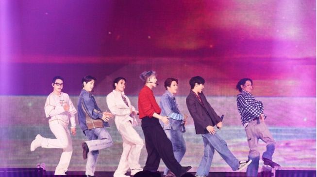 Sukses Gelar Konser Reuni 'Homecoming 2022,' Intip Potret Keseruan GOT7