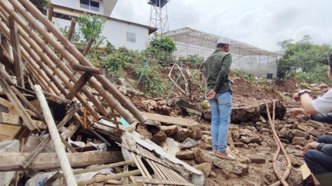 Fitri Selamat Dari Longsor Cijeruk Bogor Saat Hamil 8 Bulan