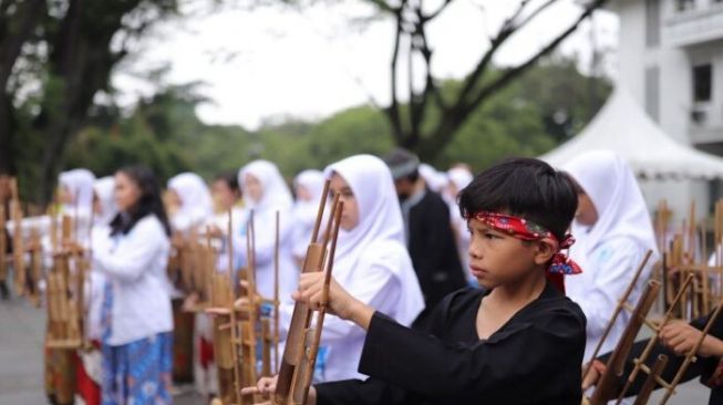 Bandung Sebagai “Kota Angklung”, Dideklarasikan