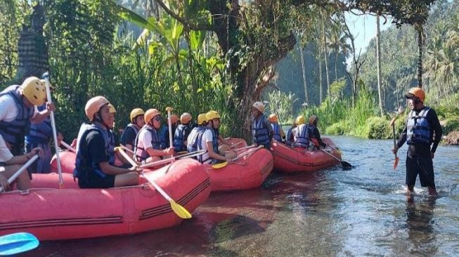 Pengelola Rafting di Karangasem yang 2 Tahun Menganggur Kini Senang Karena Kembali Berpenghasilan