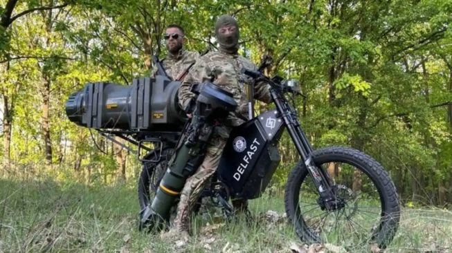 Motor tempur listrik yang dipakai pasukan Ukraina. (Rideapart)
