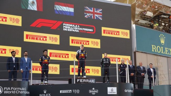 Max Verstappen dan Sergio Perez Naik Podium F1 GP Spanyol 2022, Persembahkan Kemenangan Ganda Bagi Tim