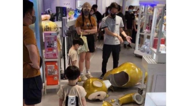 Anak Ini Tak Sengaja Pecahkan Patung Teletubbies, Pihak Toko Minta Orang Tua Ganti Rugi dengan Nilai Tak Terduga