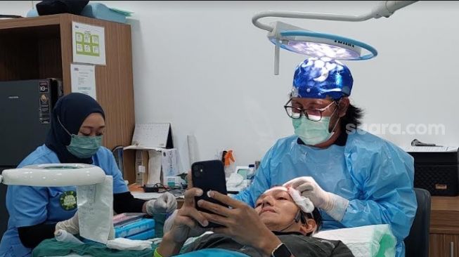 Ingin Transplantasi Rambut, Bisakah Donor dari Sembarang Orang?