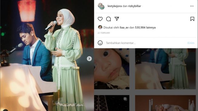 Foto: Dress Hijau untuk perform (instagram/lestykejora)