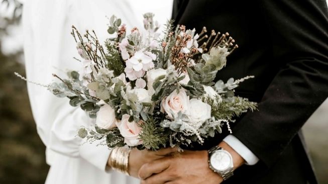 Gaya Rambut Asli Pengantin Pria Bikin Syok, Pernikahan Mendadak Dibatalkan