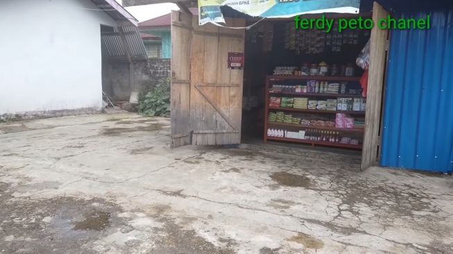 Rumah Betrand Peto di Manggarai NTT (YouTube Ferdy Peto)