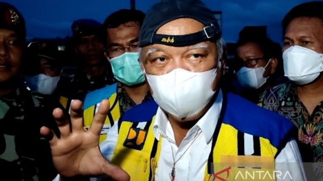 Cek Penanganan Banjir Rob di Semarang, Menteri PUPR: Besok Harus Surut!