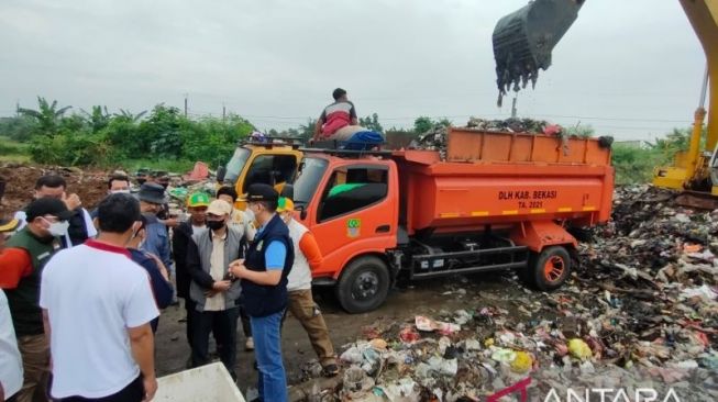 Warga Menjerit, Metland Cibitung Diminta Pemkab Bekasi Segera Cari Lokasi untuk Penampungan Sampah