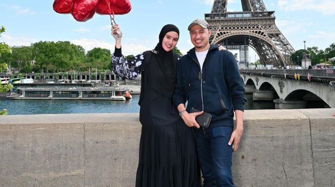 Kartika Putri Babymoon di Prancis (Instagram/@kartikaputriworld)