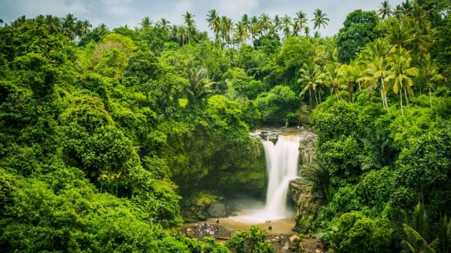 5 Fakta Air Terjun Tegenungan yang Menawan, Jadi Lokasi Saat Maudy Ayunda Dilamar Jesse Choi