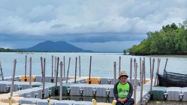 Tertarik Berbisnis, Tim Peneliti Politeknik Singapura Datangi Pembibitan Ikan Kerapu di Bintan