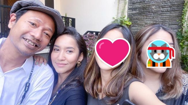 Buluk Superglad dan istri, Risma Nilawati. [Instagram]