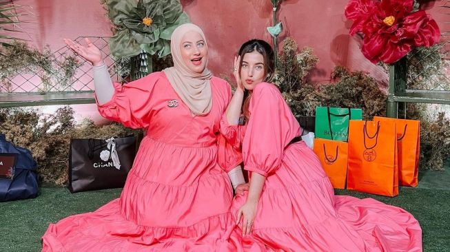 Si kembar Tasya Farasya dan Tasyi Athasyia merayakan ulang tahun yang penuh dengan kado. [Instagram]