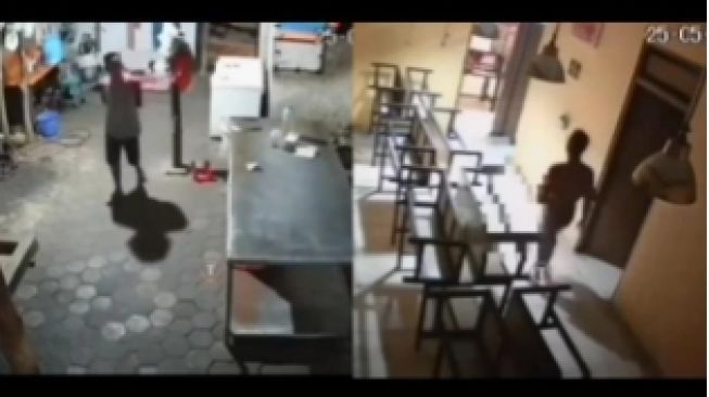 Viral! Aksi Eksibisionisme Seorang Pria di Bojonegoro Terekam CCTV Rumah Makan, Netizen Geram