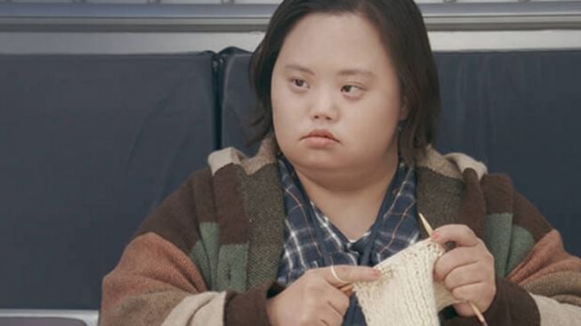 6 Fakta Jung Eun Hye Our Blues, Aktris Down Syndrome Korea yang Dekat dengan Han Ji Min