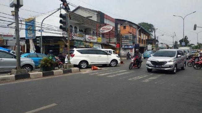 Jadi Sumber Kemacetan, Warga Tangsel Ingin U Turn Depan UIN Ciputat Ditutup