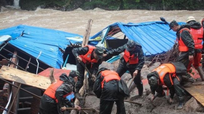 Tanah Longsor di Fujian China Tewaskan 8 Orang