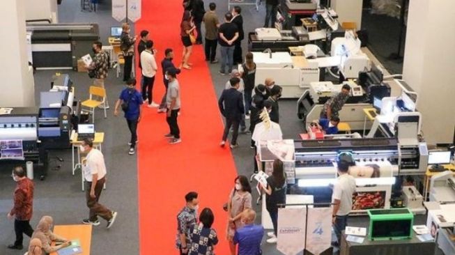 Edukasi Masyarakat dan Pelaku Bisnis Melalui Pameran "Digital Printing and Office Equipment Expo 2022"