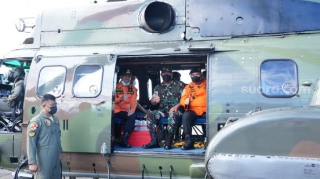 Gubernur Sulsel Gunakan Helikopter Pantau Pencarian Korban KM Ladang Pertiwi di Perairan Pangkep