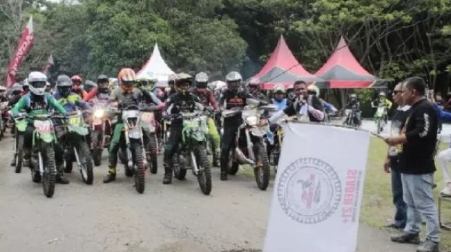 Ratusan Pembalap Dari Berbagai Daerah di Pulau Sulawesi Latihan Bersama di Gorontalo