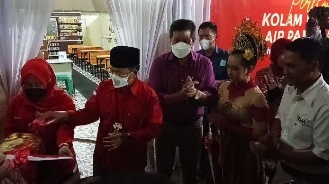 Bupati Resmikan Wisata Pemandian Air Panas Cipanas