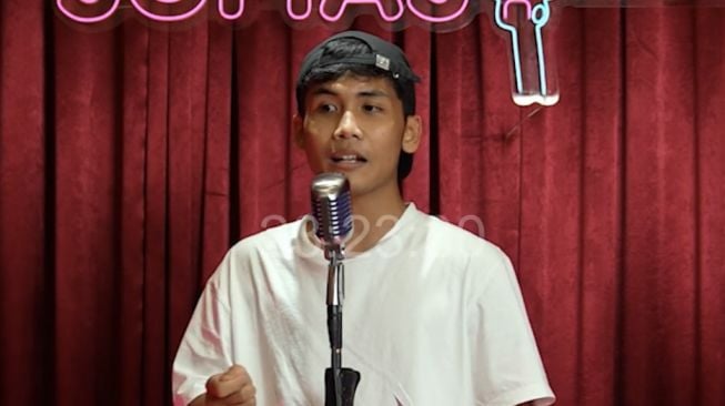 Stand-Up Comedy: Naiknya Dunia Komedi atau Tanda Frustrasi Masyarakat?