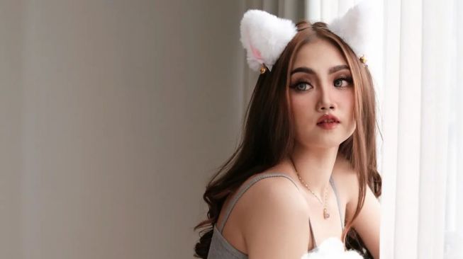 Hotman Paris Ungkap Calon Aspri ke-48, Ternyata Biya Pink Pink Seorang Pedangdut!