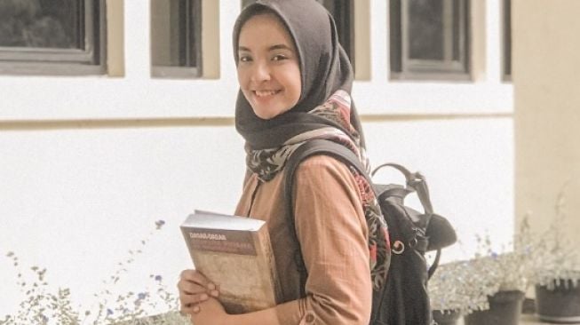 Potret Nabila Ishma Nurhabibah, kekasih Emmiril Khan Mumtadz alias Eril anak Ridwan Kamil [Instagram/@nabilaishma]