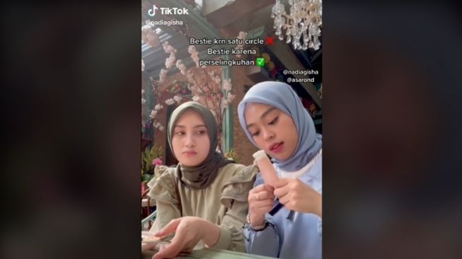 Bestie dengan selingkuhan. [TikTok]