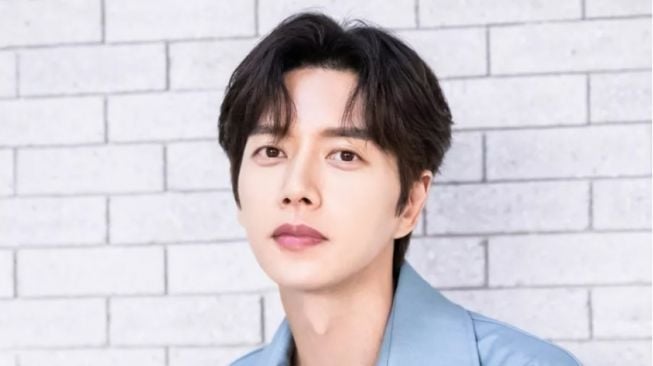 Park Hae Jin Membicarakan tentang Perannya di Drama Terbaru 'From Now On, Showtime!'