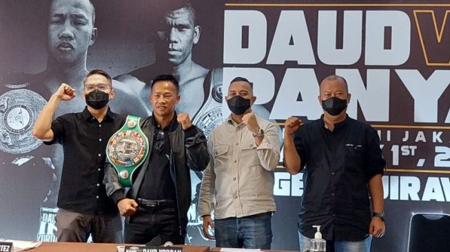 Hadapi Panya Uthok di Balai Sarbini Jakarta, Daud Yordan Sparring 60 Ronde