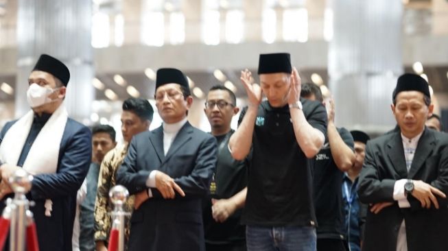 Mesut Ozil Datang ke Indonesia, Media Jerman: Dia Foto Bersama Politisi dari Negara yang Tidak Menjunjung HAM