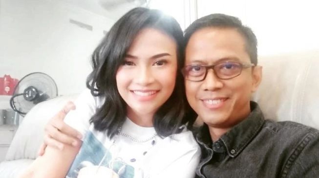 5 Artis Berseteru dengan Ayah Kandung, Ada Mendiang Vanessa Angel dan Kalina Oktarani