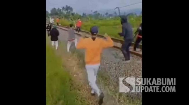 Enam Pelajar di Sukabumi Diciduk Polisi, Diduga Jadi Pelaku Pembacokan saat Tawuran di Cimuncang