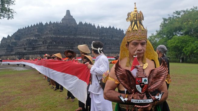 25 Contoh Sikap yang Sesuai dengan Pancasila dari Sila ke-1 hingga 5