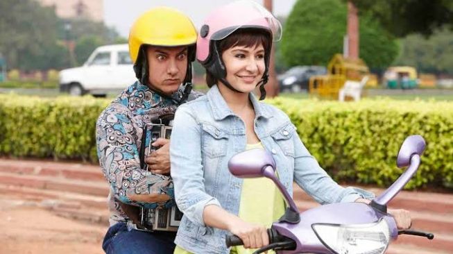 Ulasan Film 'PK': Cukup Mencintaiku, untuk Melepasmu