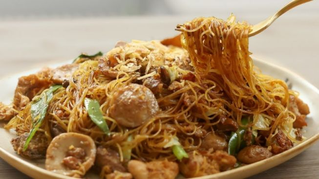 Nikmat dan Praktis, Begini Cara Membuat Bihun Goreng Menggugah Selera ala Chef Devina Hermawan