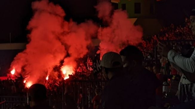 Ada Flare di Laga Timnas Indonesia vs Bangladesh, Begini Komentar Sekjen PSSI