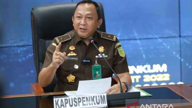 Kejagung Sita Belasan Barang Bukti Kasus BTS Kominfo: Ada Mobil, BPKB Hingga Dokumen Perjanjian