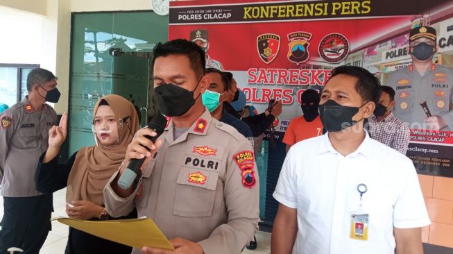 Bejat, Seorang Ayah Setubuhi Anak Kandungnya yang Masih SMP Hingga Hamil Empat Bulan di Cilacap