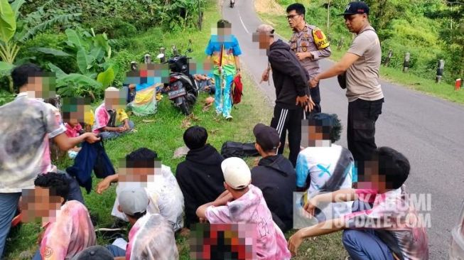 Puluhan Pelajar Diamankan saat Konvoi di Jalan Provinsi Geopark Ciletuh, Polisi: Ada yang Bawa Celurit