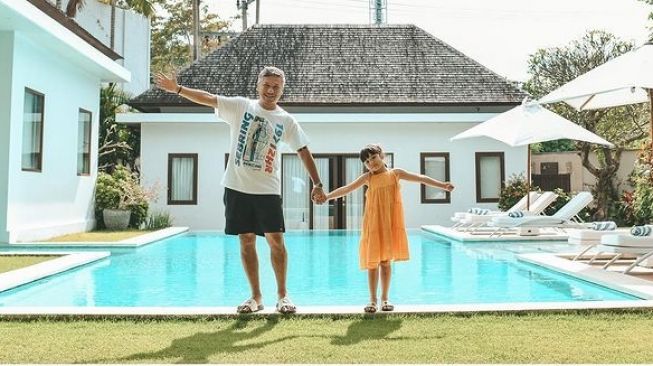 Potret Gempi Liburan Bareng Gading Marten di Bali (Instagram/@gadiiing)