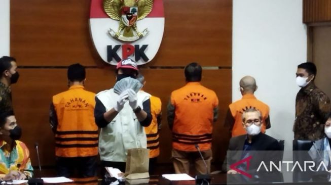 KPK Sita Dokumen Geledah Rumah Kediaman VP Summarecon Agung di Kasus Suap Izin Apartemen di Yogyakarta