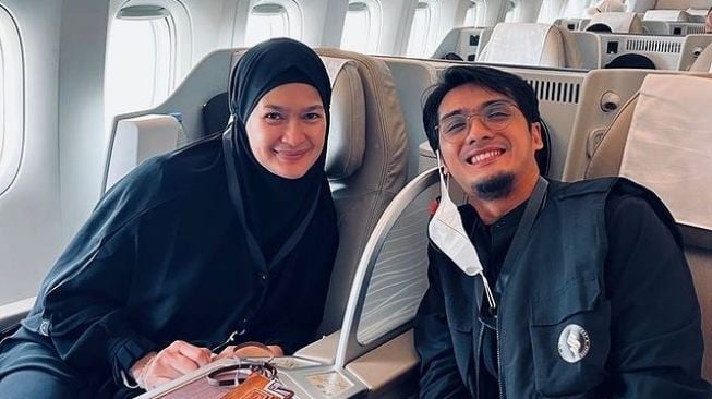 Donna Harun Ibadah Umrah (Instagram/@rickyharun)